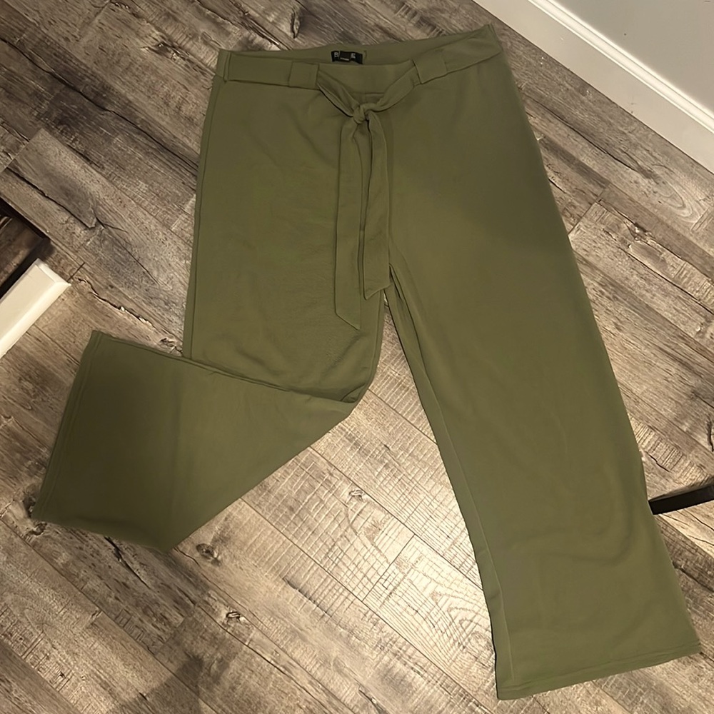 Olive green soft pants NWOT